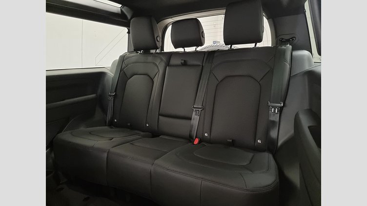 2025 Nova vozila Land Rover Defender 90 Santorini crna D200 AWD AUTOMATIC AWD X-DYNAMIC