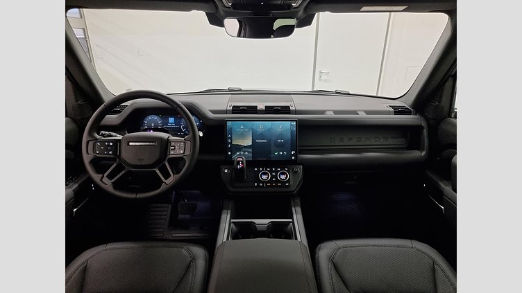 2025 Nova vozila Land Rover Defender 90 Santorini crna D200 AWD AUTOMATIC AWD X-DYNAMIC