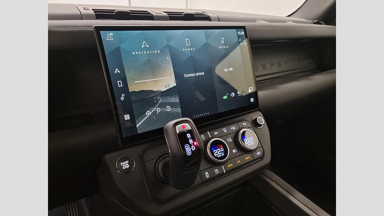 2025 Nova vozila Land Rover Defender 90 Santorini crna D200 AWD AUTOMATIC AWD X-DYNAMIC