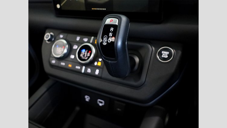 2023 Approved Land Rover Defender 110 Yulong White AWD D300 X-Dynamic HSE