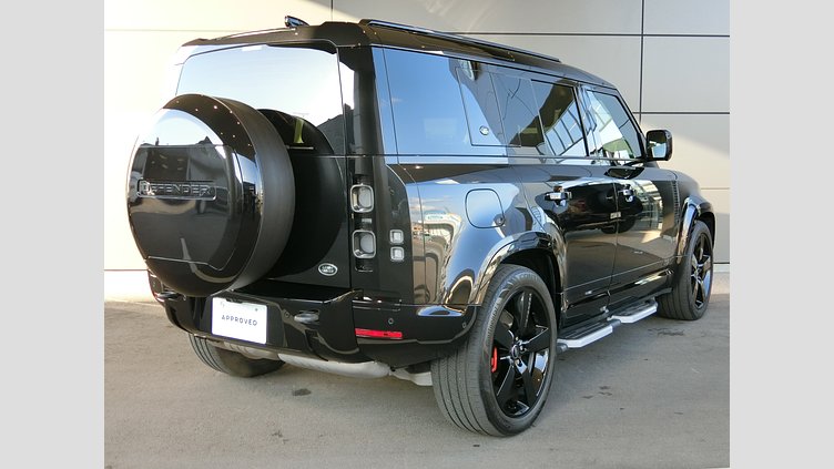 2022 認定中古車 Land Rover Defender 110 サントリーニブラック D300 AWD（AT） X
