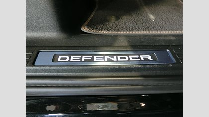 Defender 110 46