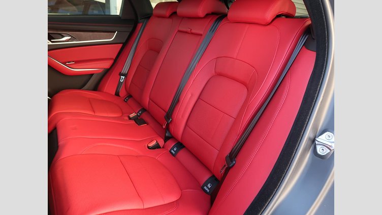 2022 認定中古車 Jaguar F-Pace サントリーニブラック D204 AWD（オートマチック）MHEV R-DYNAMIC BLACK