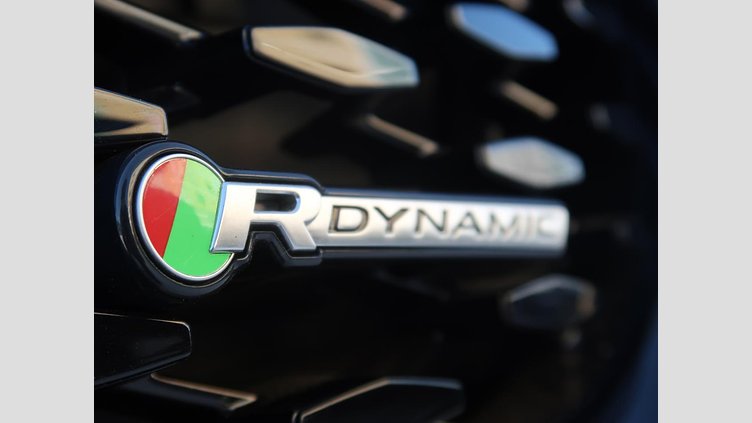 2022 認定中古車 Jaguar F-Pace サントリーニブラック D204 AWD（オートマチック）MHEV R-DYNAMIC BLACK