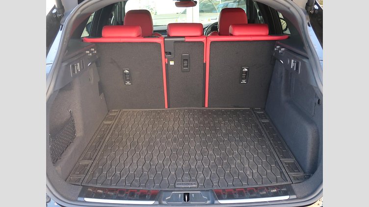 2022 認定中古車 Jaguar F-Pace サントリーニブラック D204 AWD（オートマチック）MHEV R-DYNAMIC BLACK