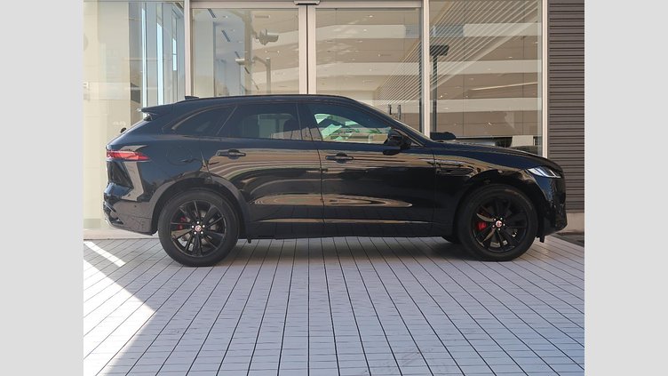2022 認定中古車 Jaguar F-Pace サントリーニブラック D204 AWD（オートマチック）MHEV R-DYNAMIC BLACK