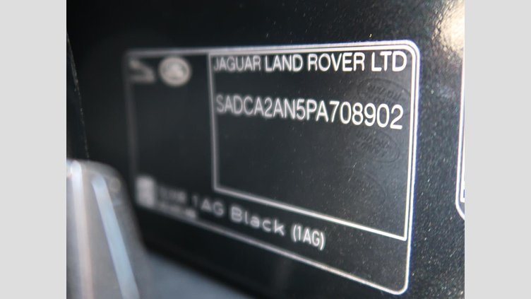 2022 認定中古車 Jaguar F-Pace サントリーニブラック D204 AWD（オートマチック）MHEV R-DYNAMIC BLACK