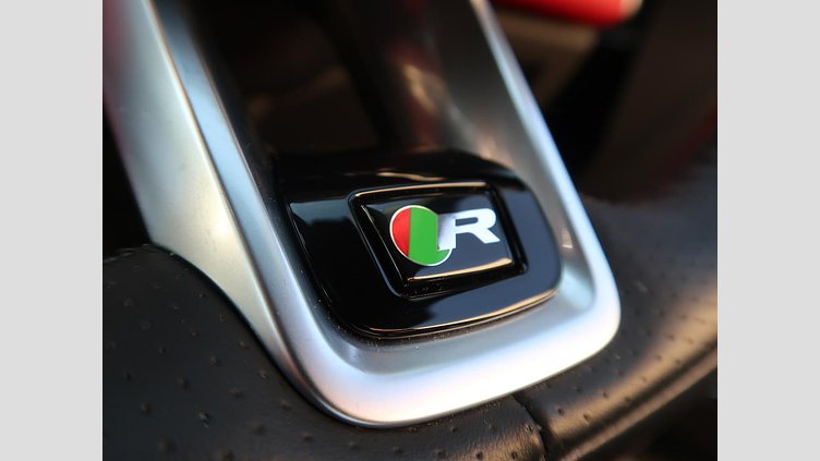 2022 認定中古車 Jaguar F-Pace サントリーニブラック D204 AWD（オートマチック）MHEV R-DYNAMIC BLACK