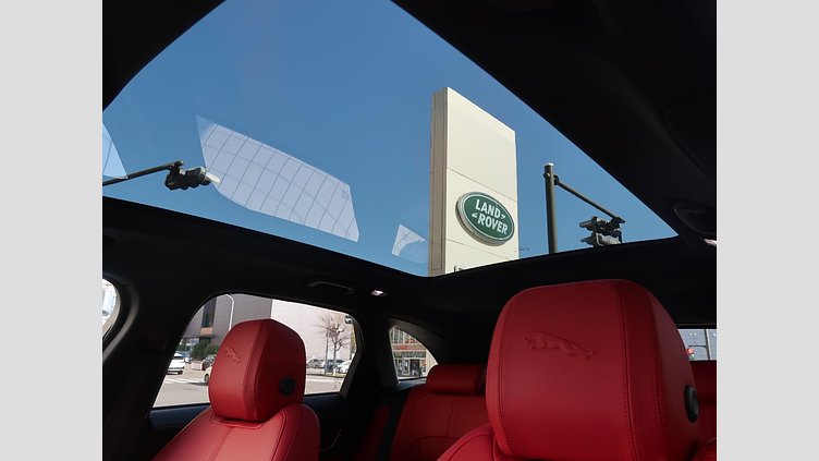 2022 認定中古車 Jaguar F-Pace サントリーニブラック D204 AWD（オートマチック）MHEV R-DYNAMIC BLACK