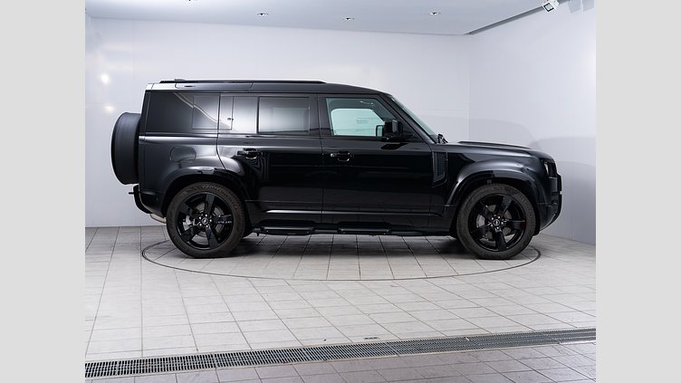 2025 認定中古車 Land Rover Defender 110 サントリーニブラック D350 ディーゼルマイルドハイブリッド X-Dynamic HSE