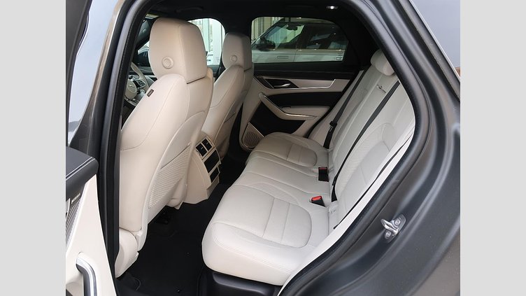 2024 認定中古車 Jaguar F-Pace カルパチアングレイ D204 AWD（オートマチック）MHEV R-DYNAMIC SE