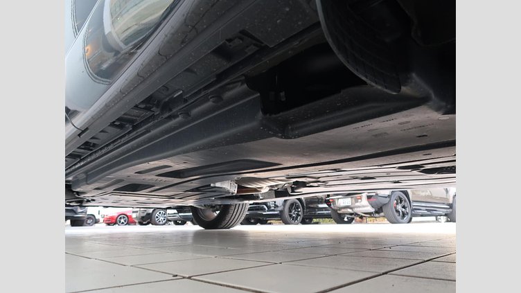 2024 認定中古車 Jaguar F-Pace カルパチアングレイ D204 AWD（オートマチック）MHEV R-DYNAMIC SE