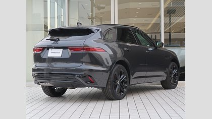 F-Pace 6