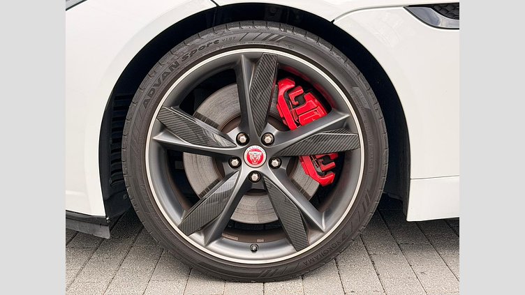 2017 認定中古車 Jaguar F-Type Fuji White P300 Rダイナミック　クーペ