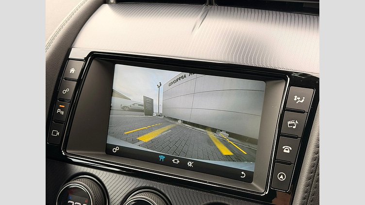 2017 認定中古車 Jaguar F-Type Fuji White P300 Rダイナミック　クーペ