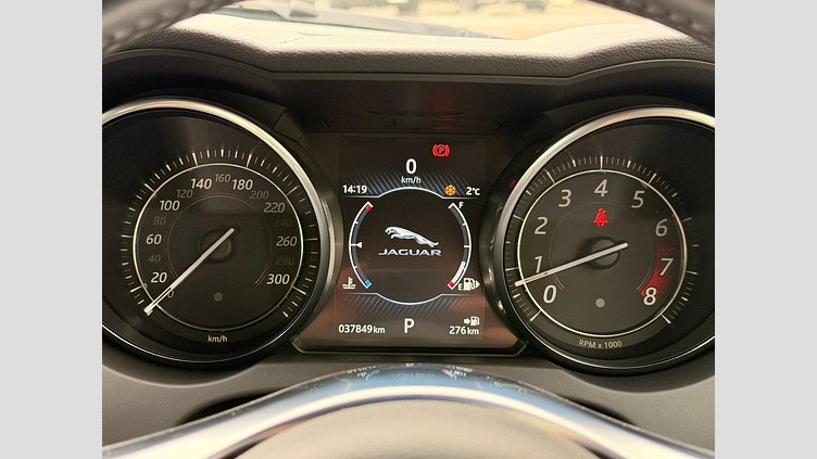 2017 認定中古車 Jaguar F-Type Fuji White P300 Rダイナミック　クーペ