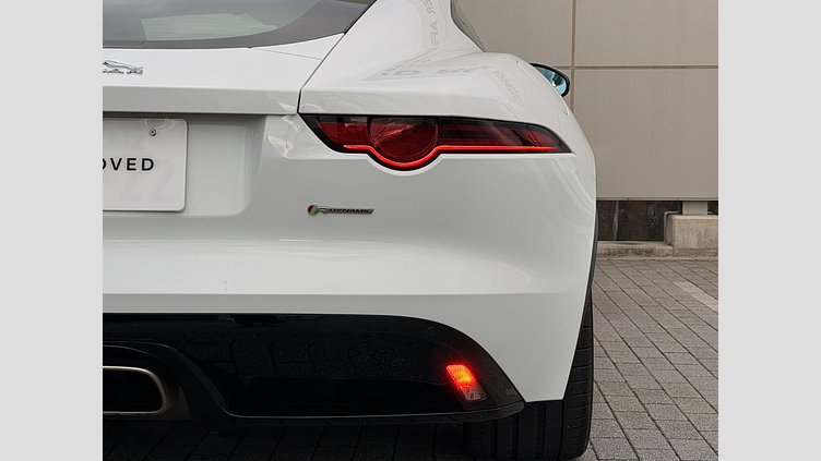 2017 認定中古車 Jaguar F-Type Fuji White P300 Rダイナミック　クーペ