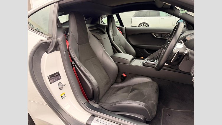 2017 認定中古車 Jaguar F-Type Fuji White P300 Rダイナミック　クーペ