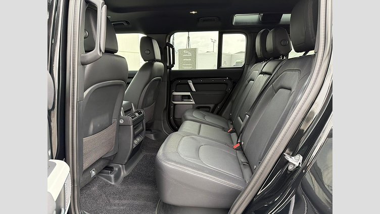 2023 認定中古車 Land Rover Defender 110 アイガーグレイ D300 AWD（AT） X-DYNAMIC SE