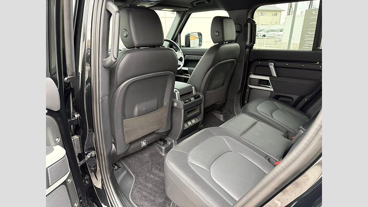 2023 認定中古車 Land Rover Defender 110 アイガーグレイ D300 AWD（AT） X-DYNAMIC SE