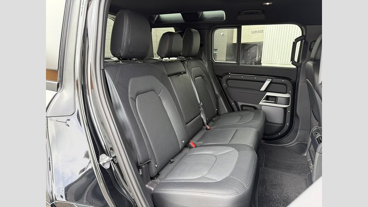 2023 認定中古車 Land Rover Defender 110 アイガーグレイ D300 AWD（AT） X-DYNAMIC SE