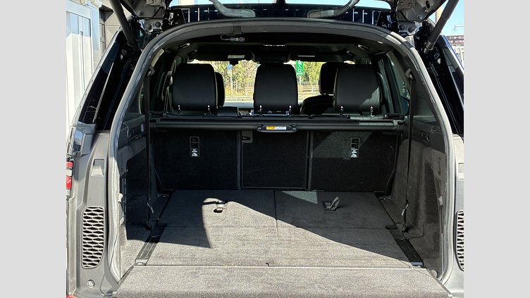 2019 認定中古車 Land Rover Discovery ファラロンブラック（プレミアムメタリック） 3.0リッター V6スーパーチャージドガソリンエンジン（250kW/340PS） HSE