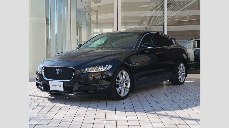 2016 認定中古車 Jaguar XE サントリーニブラック ２Lディーゼルエンジン プレステージ
