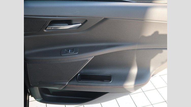 2016 認定中古車 Jaguar XE サントリーニブラック ２Lディーゼルエンジン プレステージ