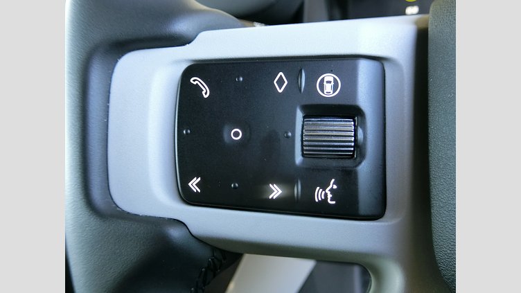 2024 認定中古車 Land Rover Defender 110 サントリーニブラック P300 AWD（AT） SE