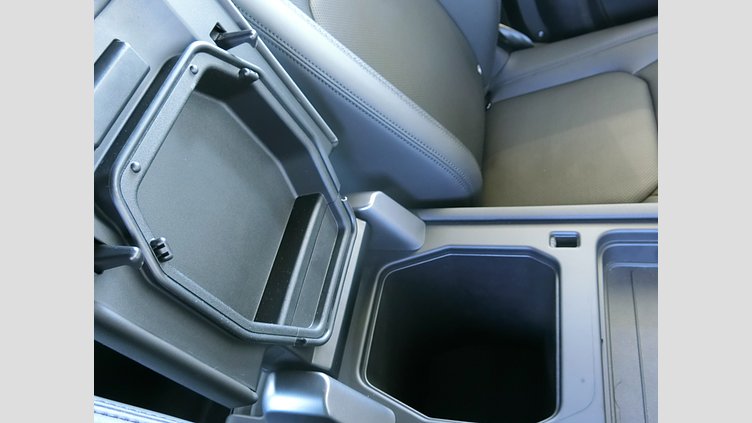 2024 認定中古車 Land Rover Defender 110 サントリーニブラック P300 AWD（AT） SE