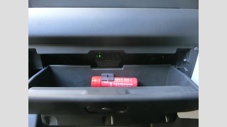 2024 認定中古車 Land Rover Defender 110 サントリーニブラック P300 AWD（AT） SE