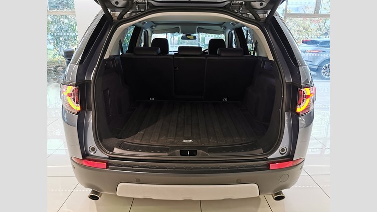 2018 認定中古車 Land Rover Discovery Sport Byron Blue 2.0 litre i4P​ HSE