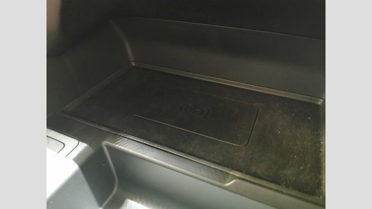 2024 認定中古車 Land Rover Range Rover Evoque サントリーニブラック D200マイルドハイブリッド（ディーゼル） スタンダードホイールベース S