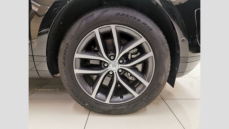 2024 認定中古車 Land Rover Range Rover Evoque サントリーニブラック D200マイルドハイブリッド（ディーゼル） スタンダードホイールベース S