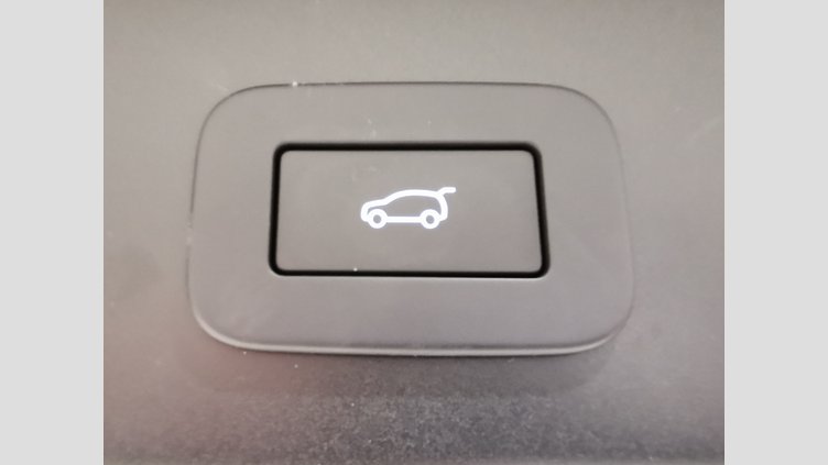 2024 認定中古車 Land Rover Range Rover Evoque サントリーニブラック D200マイルドハイブリッド（ディーゼル） スタンダードホイールベース S