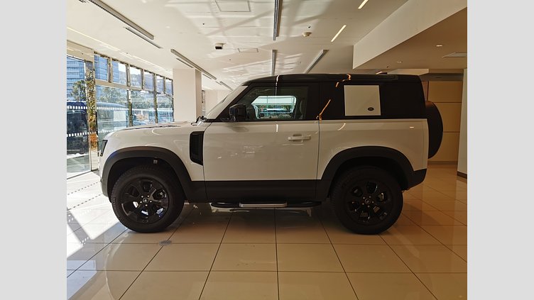 2022 認定中古車 Land Rover Defender 90 フジホワイト P300 AWD（AT） SE