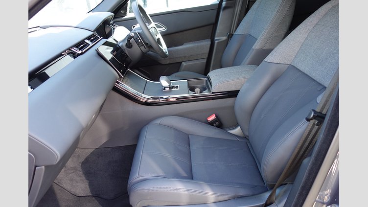 2023 認定中古車 Land Rover Range Rover Velar ヴァレジネブルー P400eプラグインハイブリッド（ガソリン） Standard Wheelbase Dynamic HSE