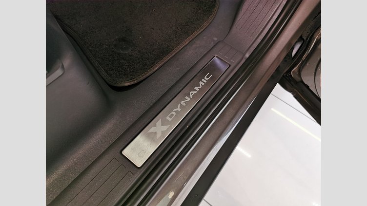 2023 認定中古車 Land Rover Defender 110 シリコンシルバー D300 AWD（AT） X-DYNAMIC SE