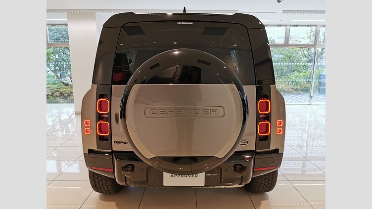 2023 認定中古車 Land Rover Defender 110 シリコンシルバー D300 AWD（AT） X-DYNAMIC SE