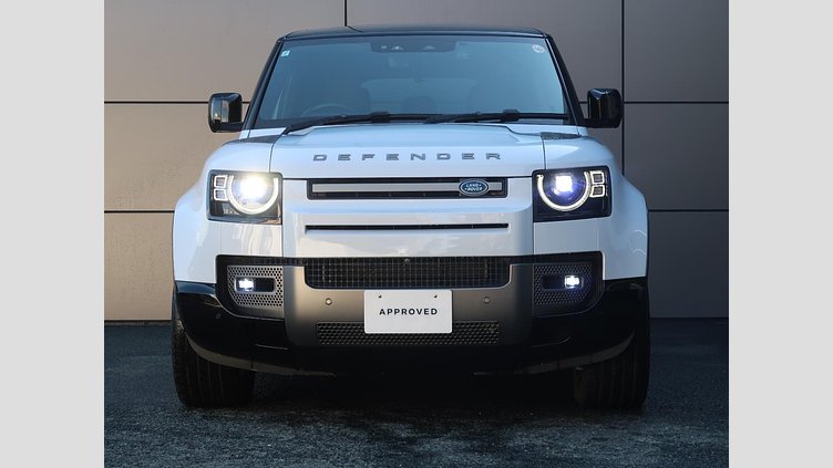 2021 認定中古車 Land Rover Defender 110 ユーロンホワイト D300 AWD（AT） X-DYNAMIC SE