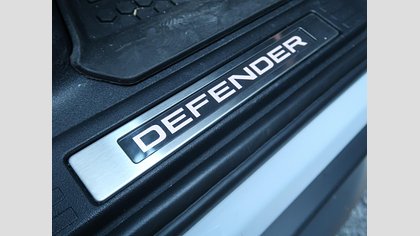 Defender 110 18