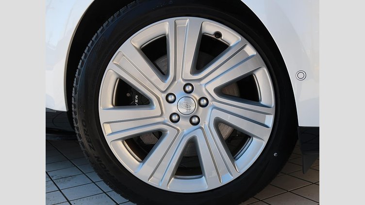 2023 認定中古車 Land Rover Range Rover オストゥーニパールホワイト P530 AWD（AT） ロングホイールベース HSE