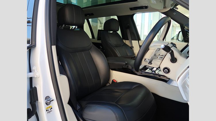 2023 認定中古車 Land Rover Range Rover オストゥーニパールホワイト P530 AWD（AT） ロングホイールベース HSE