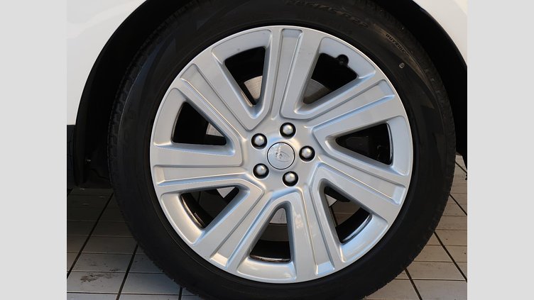 2023 認定中古車 Land Rover Range Rover オストゥーニパールホワイト P530 AWD（AT） ロングホイールベース HSE