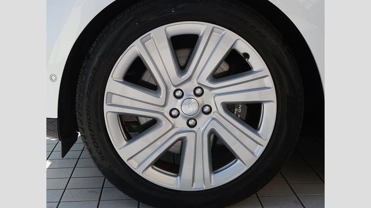 2023 認定中古車 Land Rover Range Rover オストゥーニパールホワイト P530 AWD（AT） ロングホイールベース HSE