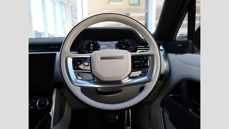 2023 認定中古車 Land Rover Range Rover オストゥーニパールホワイト P530 AWD（AT） ロングホイールベース HSE