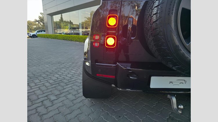 2025 Approved Land Rover Defender 110 Santorini Black D350 D350 HSE X-DYNAMIC