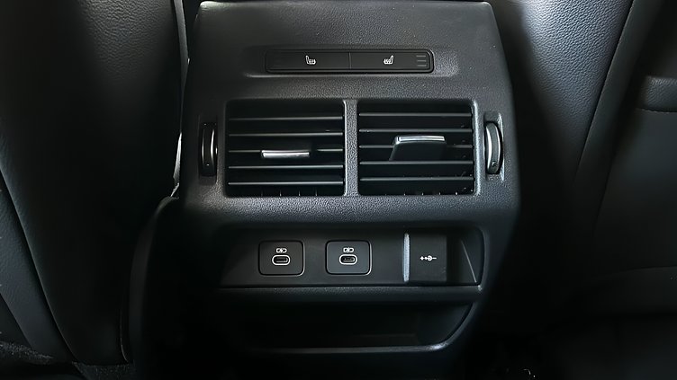 2024 Approved Land Rover Discovery Sport Silicon Silver D200 Diesel MHEV Standardowy rozstaw osi Dynamic SE