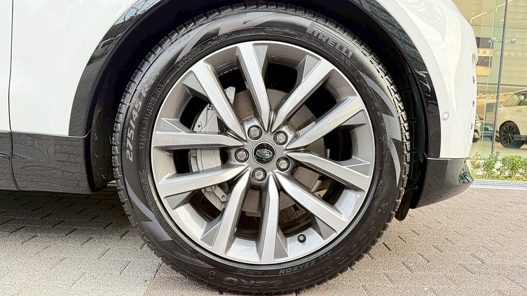 2024 認證中古車 Land Rover Discovery Fuji White 富士山白 D250 柴油輕油電混合 Dynamic SE