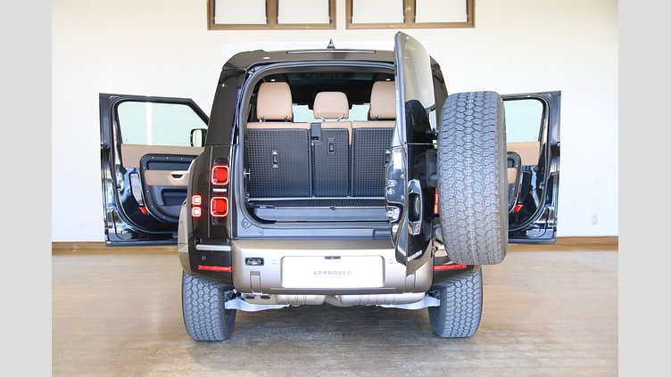 2025 認定中古車 Land Rover Defender 90 サントリーニブラック D350 ディーゼルマイルドハイブリッド X-Dynamic HSE